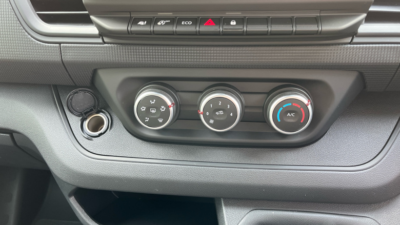 Renault Trafic Swb Diesel SL30 Blue dCi 130 Advance [Safety] Van